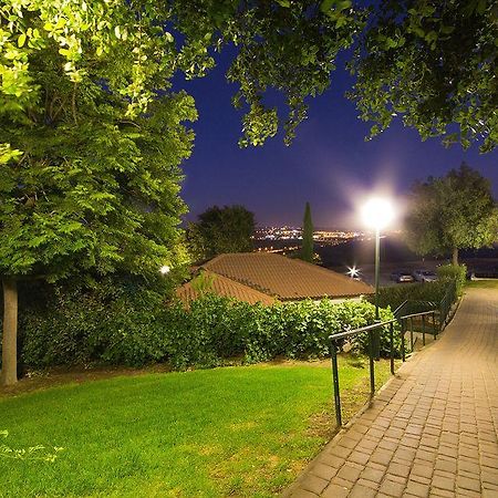 Shoresh Green Hills Family Suites Hotel Exterior foto